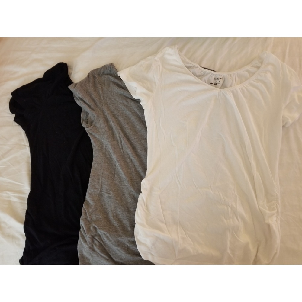Motherhood maternity nursing tshirt bundle medium